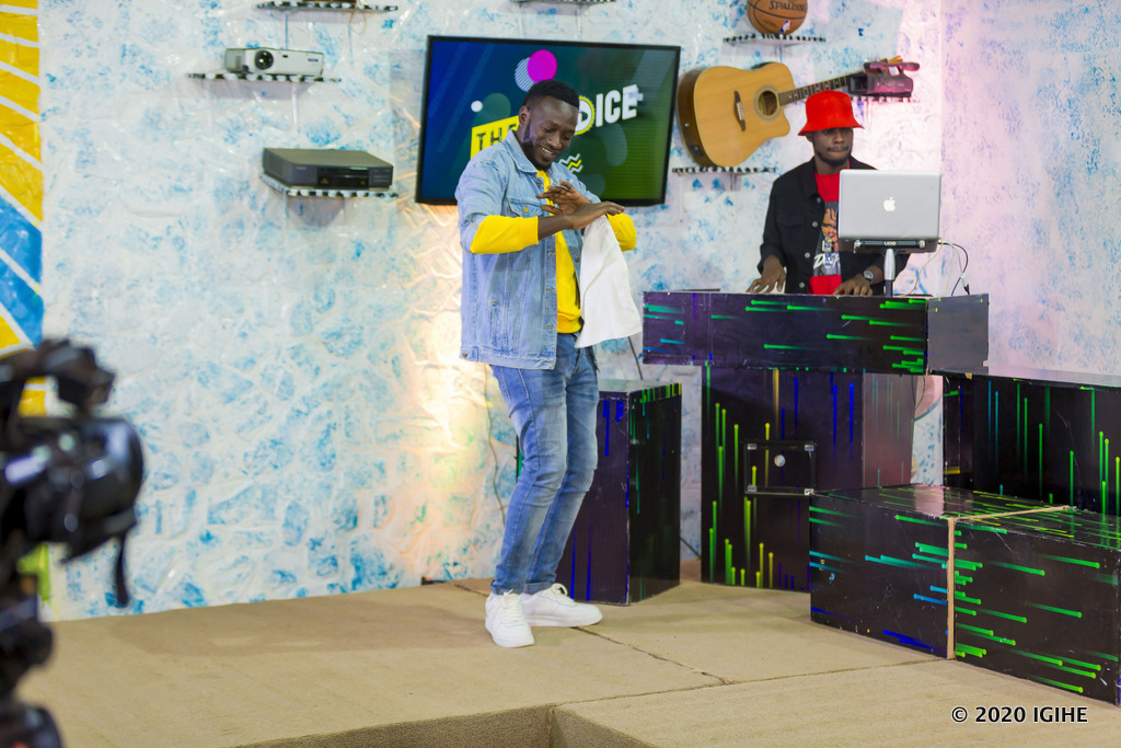 Uku niko biba byifashe mu kiganiro cya Phil Peter