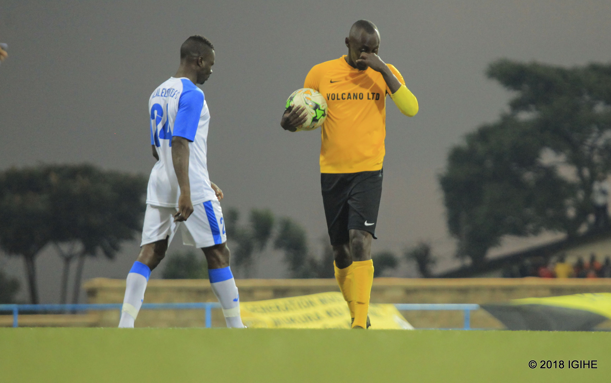Ndayishimiye Christophe ajya gutera penaliti ya nyuma