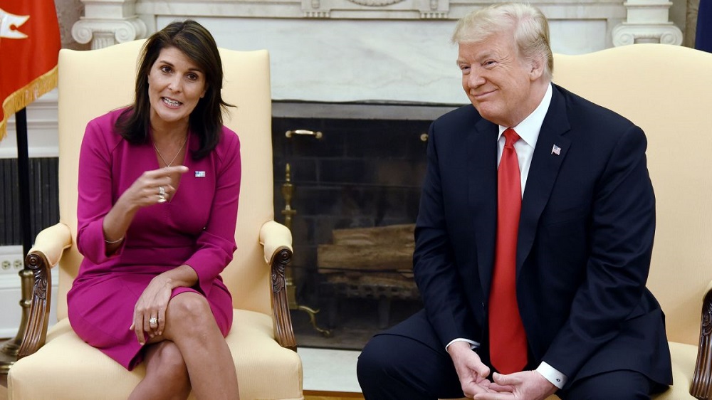 Nikki Haley (ibumoso) yatangaje ko yasabwe kunaniza Perezida Trump ariko akabyanga