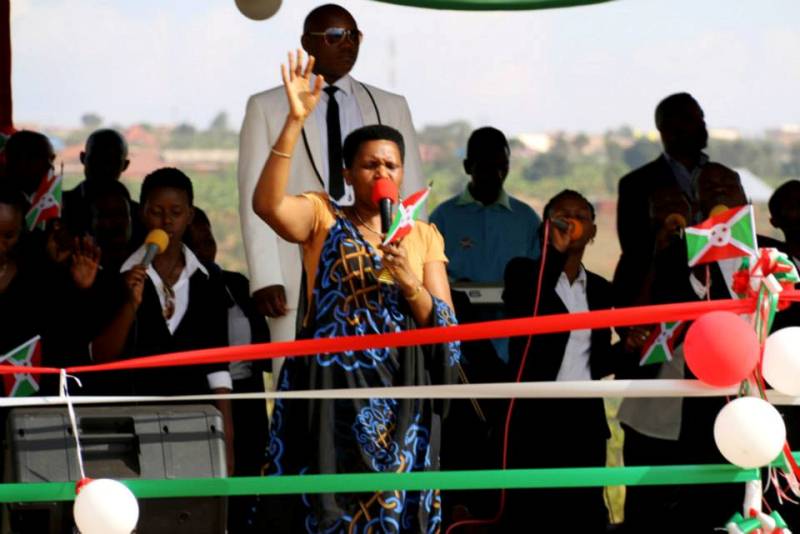 Umufasha wa Nkurunziza ashima Imana