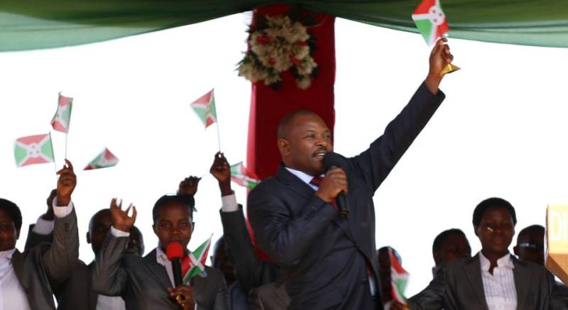 Perezida Nkurunziza yasabye Abarundi kwifatanya nawe mu masengesho