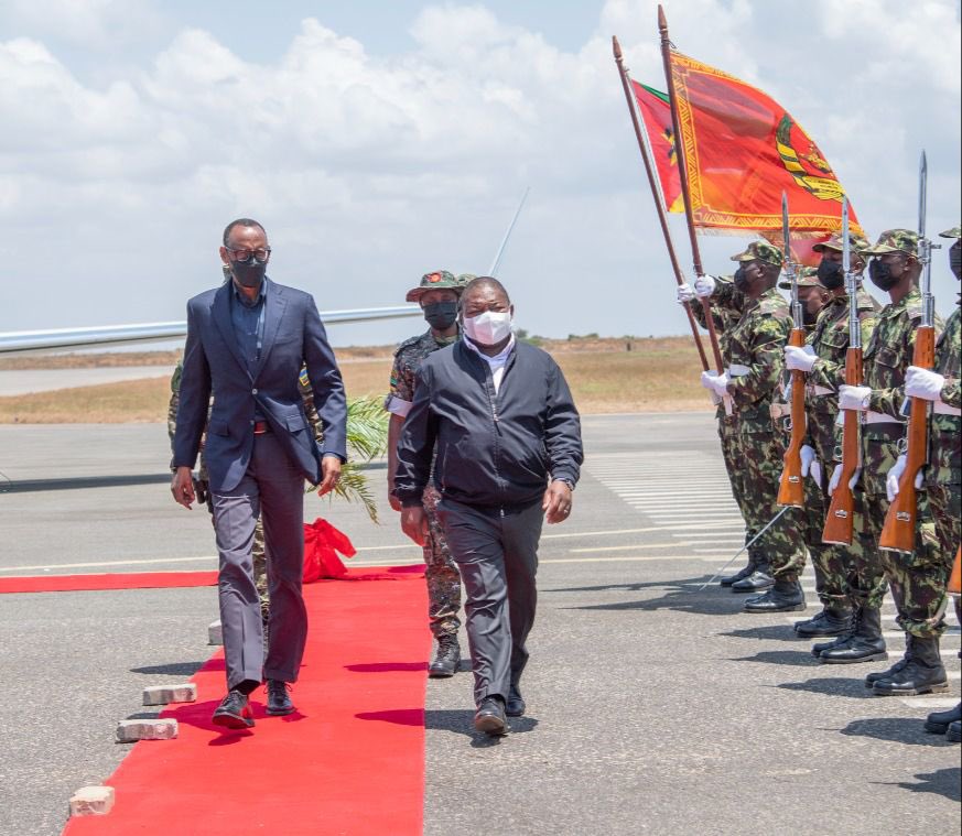 Perezida Kagame yakiriwe na mugenzi we Filipe Nyusi wa Mozambique