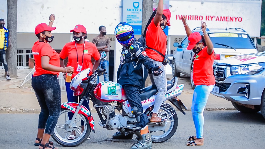 Banyuzagamo bakanabyina bishimira imigendekere ya Tour du Rwanda 2021