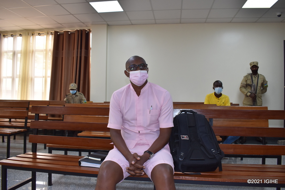 Nyamvumba Robert yavuz eko ataburana kuko umwe mu banyamategeko be adahari