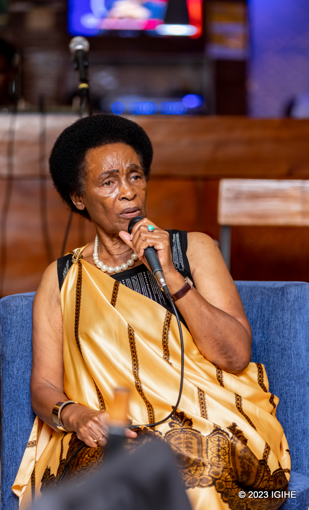 Nyiranyamibwa waririmbye indirimbo nyinshi zihumuriza Abanyarwanda yitabye Imana