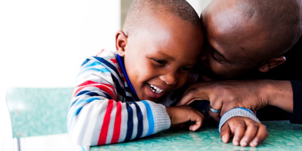 Ababyeyi bamarana n'abana babo igihe kirekire mu myaka yabo bakiri bato bibagiraho ingaruka nziza mu buzima bwabo