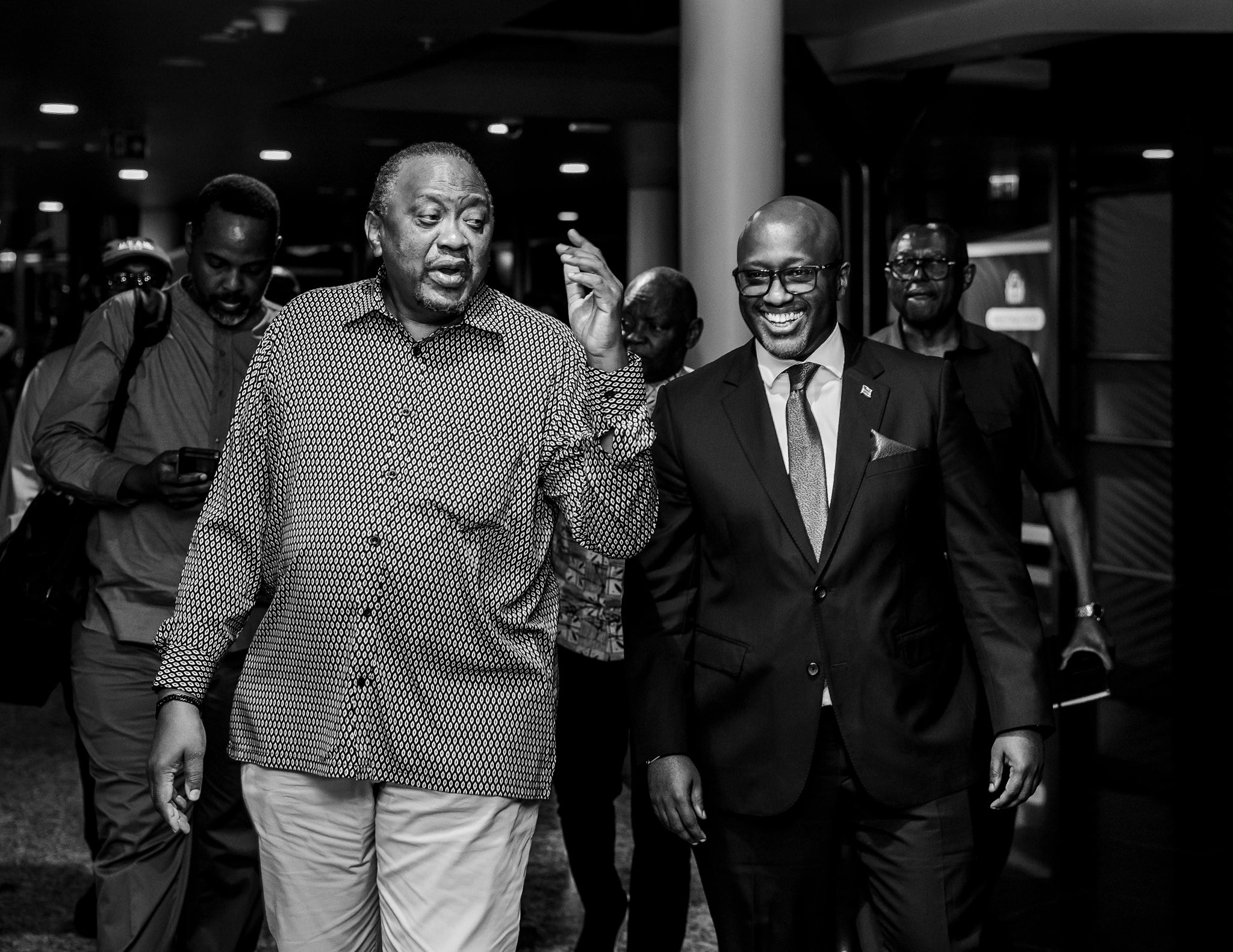 Uhuru Kenyatta yaganiriye na Minisitiri Nduhungirehe ku ku nzira y'amahoro muri RDC