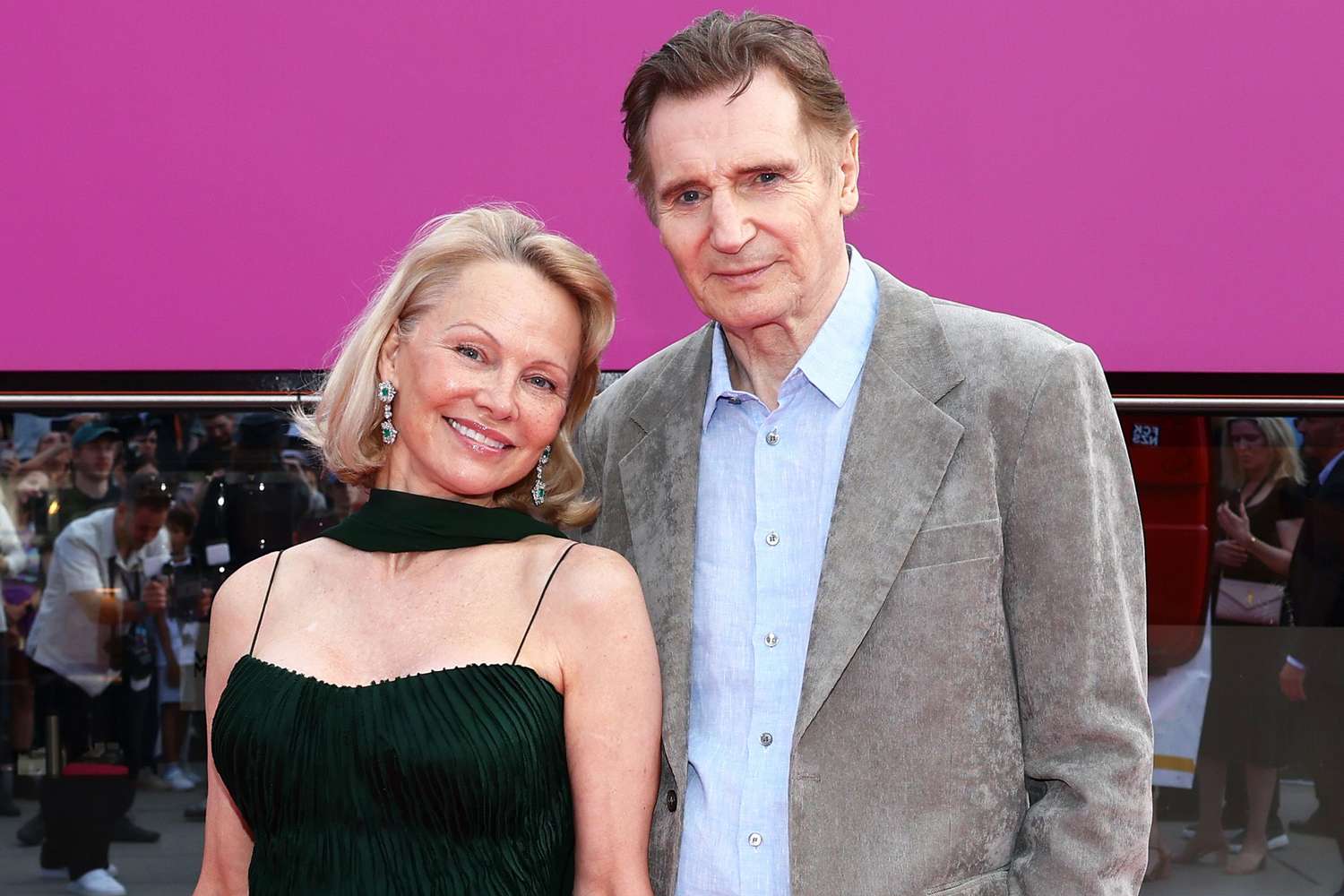 Pamela Anderson na Liam Neeson bakundanye icyumweru kimwe
