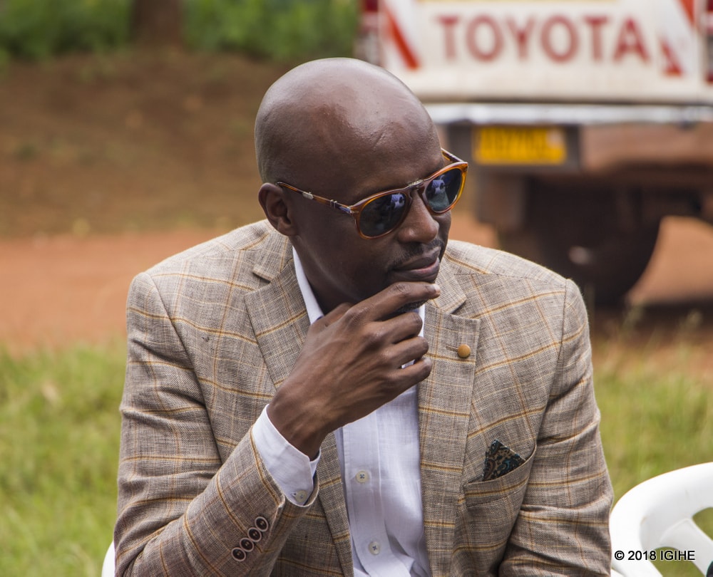 Patrick Samputu ukora muri Bralirwa