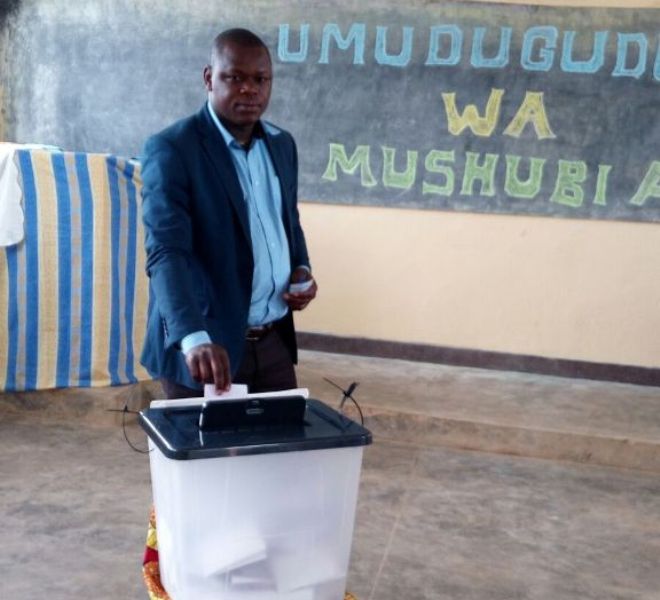 Ubwo Paul w'i Mushubi yitabiraga amatora ya Referendumu