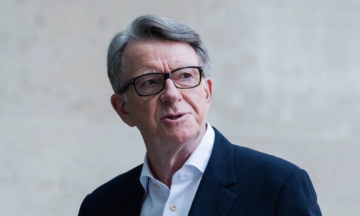 Peter Mandelson ugiye guhagararira u Bwongereza muri Amerika yahawe inama yo kutazatura i Washington