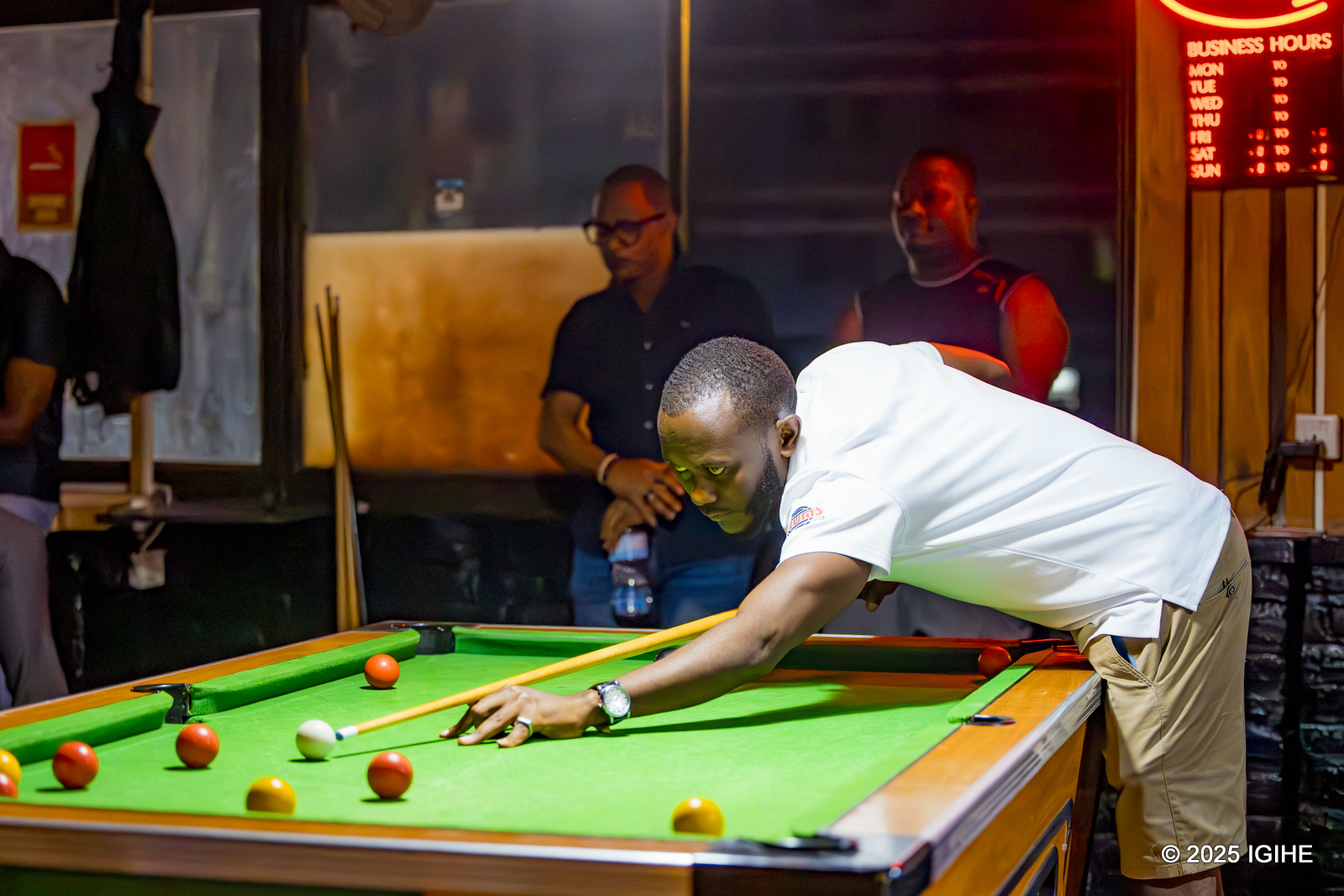 Bamwe mu bakinnyi beza ba Billard bayikina bayishakamo amaramuko