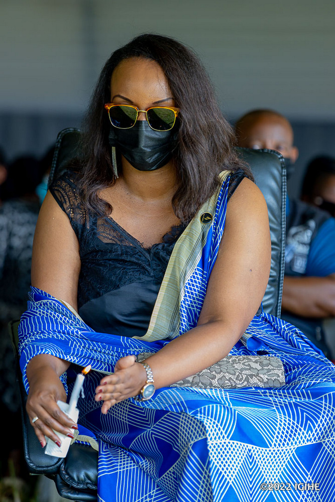 Visi Guverineri wa Banki Nkuru y'u Rwanda, Soraya Hakuziyaremye, acana urumuri rw'icyizere