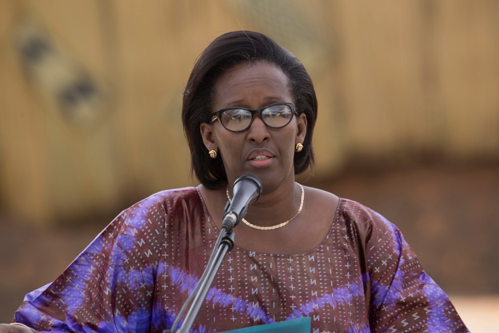 Madamu Jeannette Kagame yibukije ko kwita ku burere bw'umwana kuva akiri muto bireba buri wese