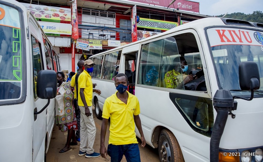 Abakozi ba sosiyete zitwara imodoka bishimiye kugaruka mu kazi nyuma y'igihe bari mu ngo