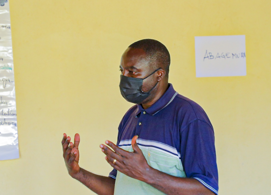 Twahirwa Fabien uhagarariye Sustainable Growers Rwanda mu Ntara y’Amajyepfo