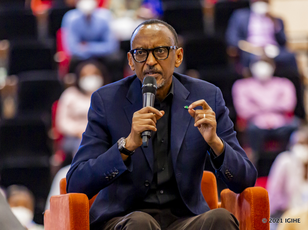 Perezida Kagame yagaragaje ko ‘Coup d’état’ zikunzwe kurangwa ku Mugabane wa Afurika ziterwa na ruswa, icyenewabo no kwivanga kw'igisirikare muri politiki