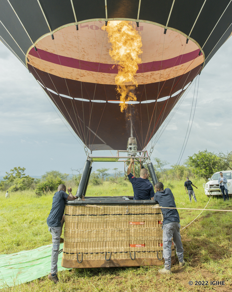 Ubushyushye bukabije burema umuriro mu kuzamura balloon