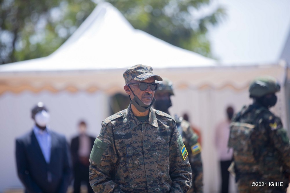 Perezida Kagame yashimiye ingabo z'u Rwanda ubwitange zagaragaje mu rugamba rwo kurwanya iterabwoba muri Cabo Delgado