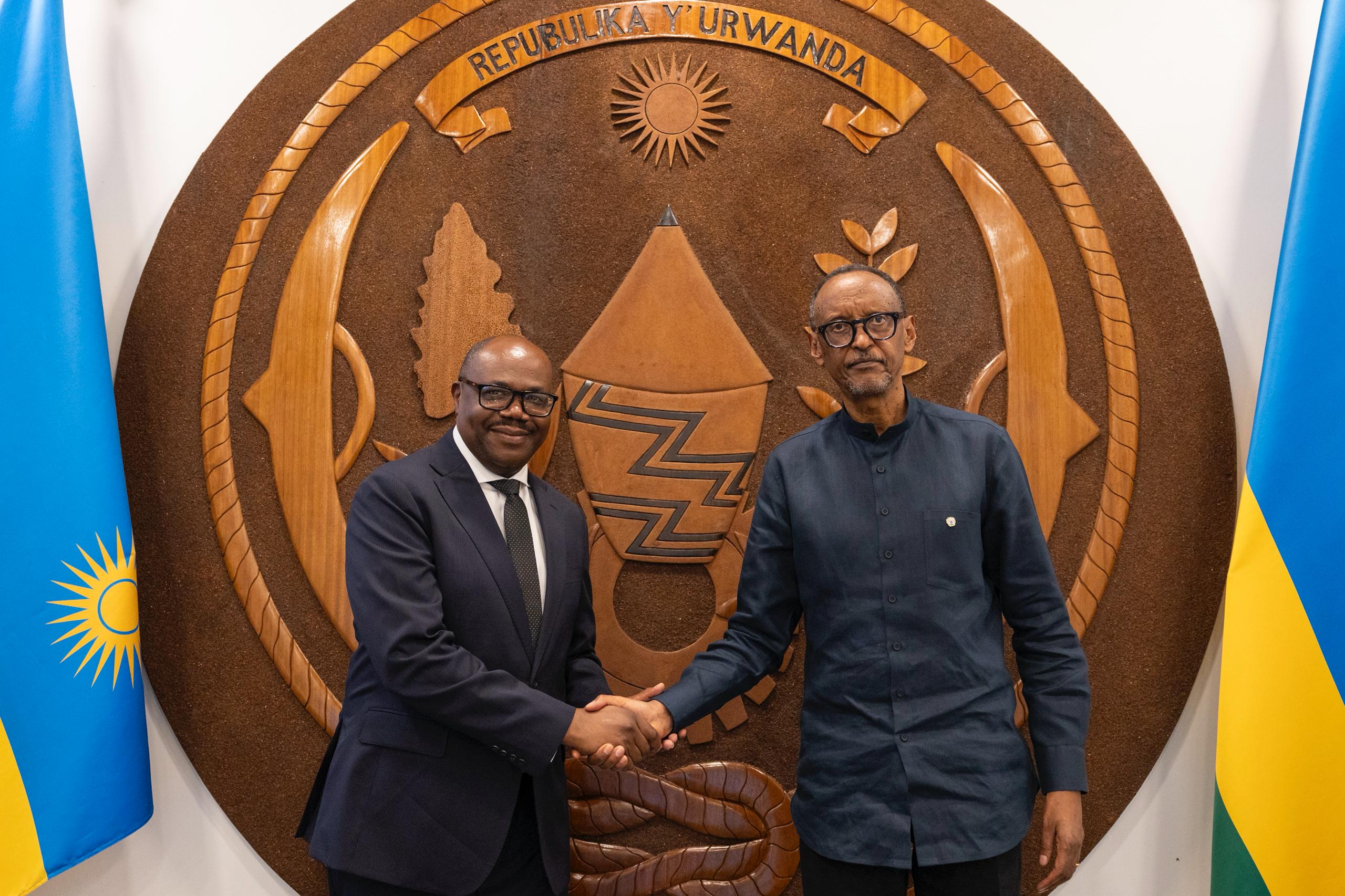 Perezida Kagame yahuye na Minisitiri w'Intebe mushya