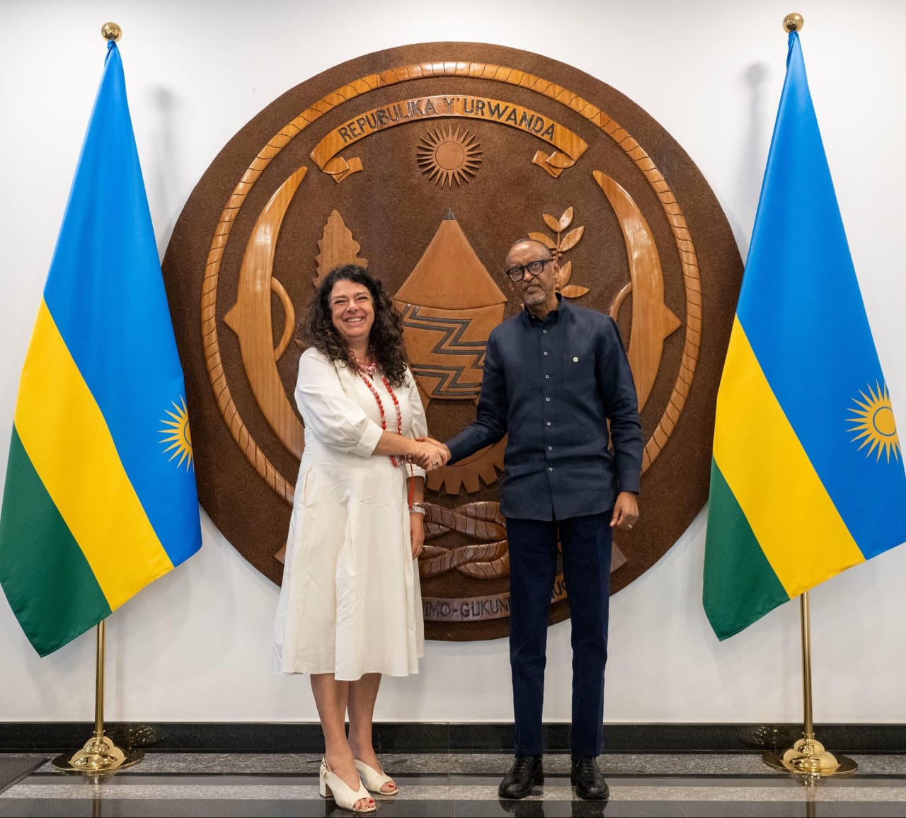 Belén Calvo Uyarra usoje manda ye nka Ambasaderi wa EU mu Rwanda yasezeye kuri Perezida Kagame