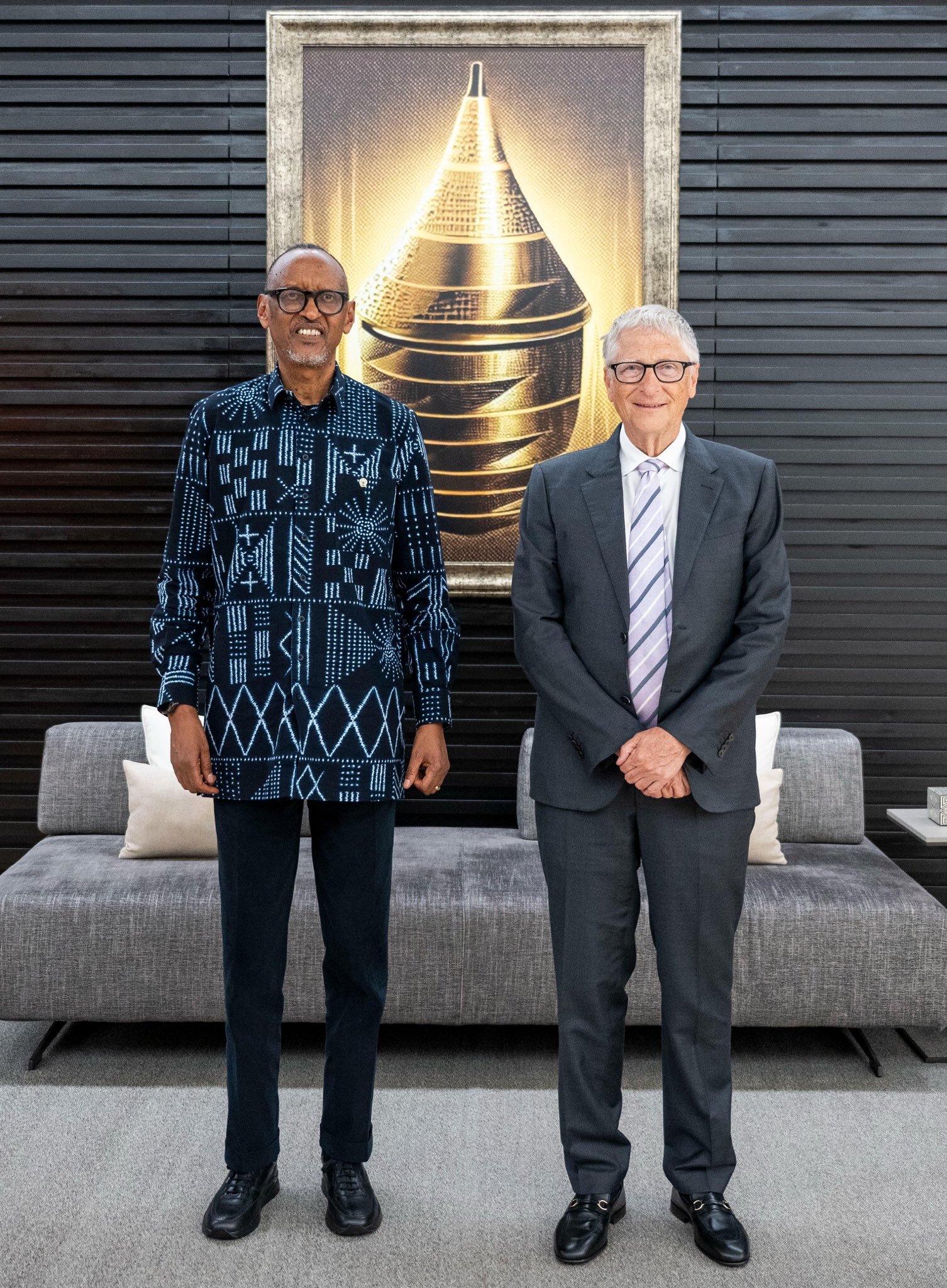 Perezida Kagame yaganiriye na Bill Gates ku guteza imbere ubuzima, ubuhinzi, AI n'ibindi