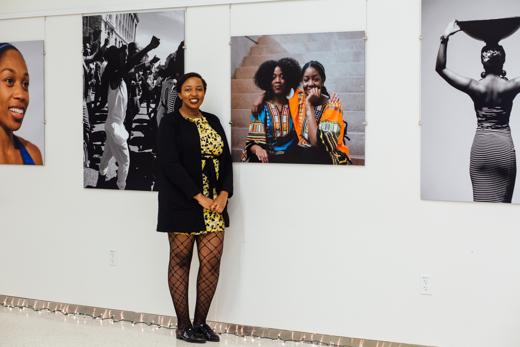Irungu asanzwe afite sosiyete itunganya amafoto muri Amerika, cyane cyane akibanda ku mafoto agaragaza ubwiza bwa Afurika n'abayikomokaho