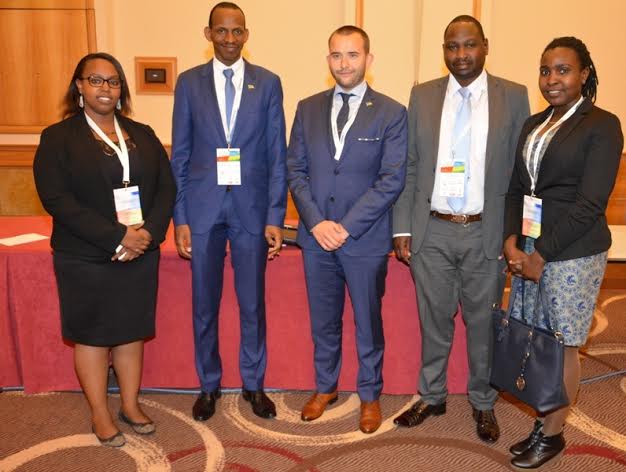 Uhereye ibumoso ni Francine Umutesi, Benedicto Nshimiyimana, Jerzy pietrucha, Patrick Dusabe na Ange Rehema Simone