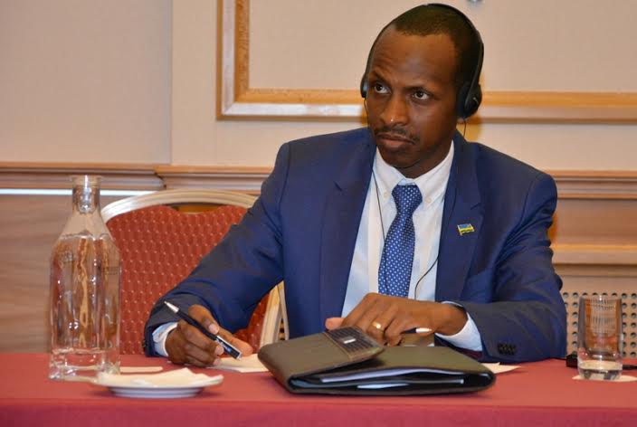 Benedicto Nshimiyimana wari uhagarariye Ambasaderi mu gihe cy'ibiganiro, akaba ari umujyanama wa mbere muri Ambasade y'u Rwanda