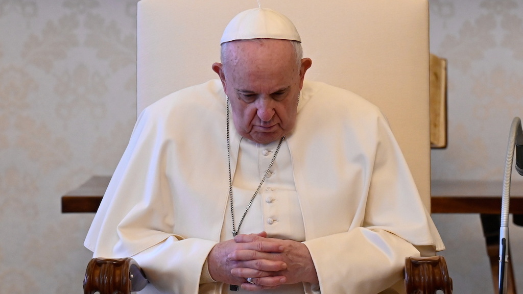 Papa Francis yasabye ko hakoreshwa ibiganiro mu gukemura ikibazo cya Afghanistan