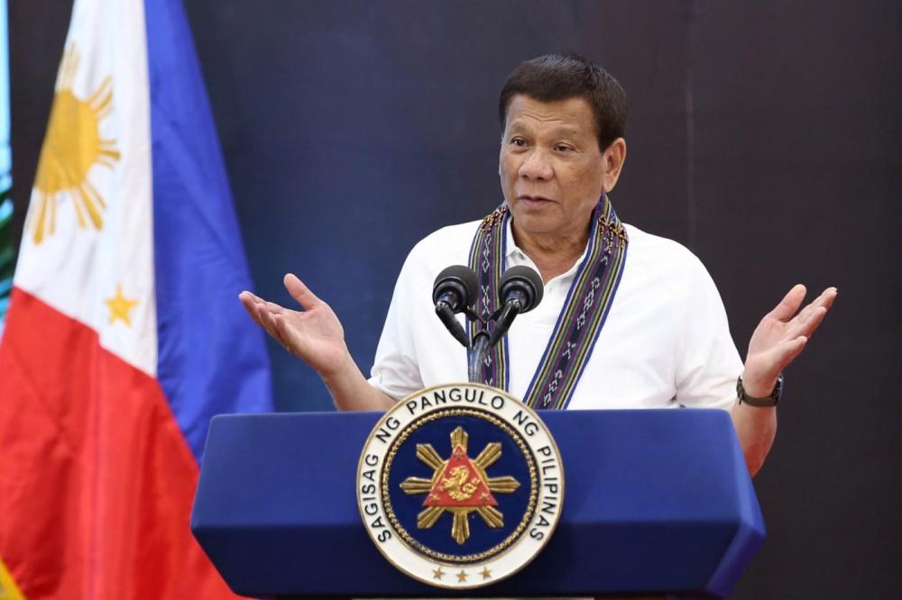 Perezida Duterte yavuze ko ashobora kwiyamamariza umwanya wa Visi Perezida