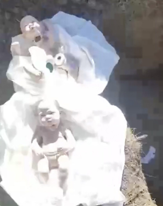 Abaje gushyingura bageze ku itabaro basanga umugore yababeshye