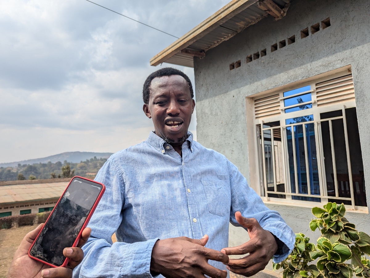 Musabyimana Albert yavuze ko kwiga bigoranye byamubereye intangiriro yo kwinjira mu burezi
