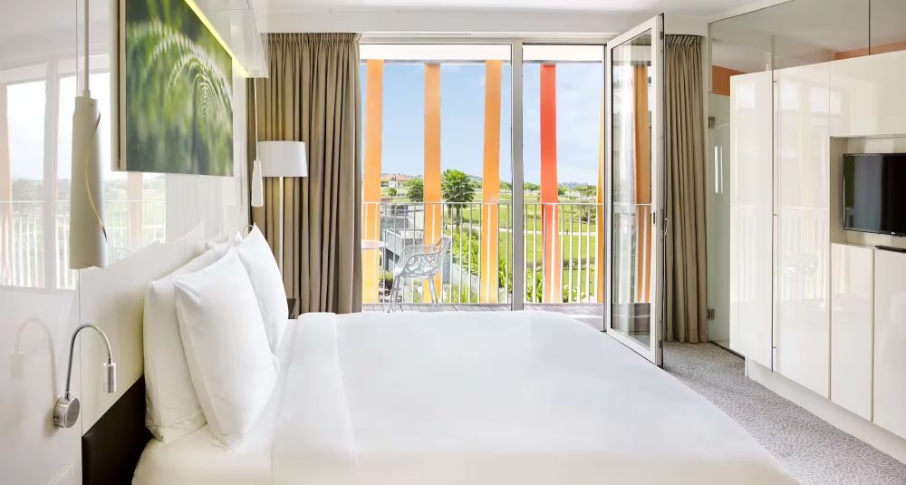 Radisson Blu Hotel & Convention Centre iri ku Kimihurura mu Mujyi wa Kigali