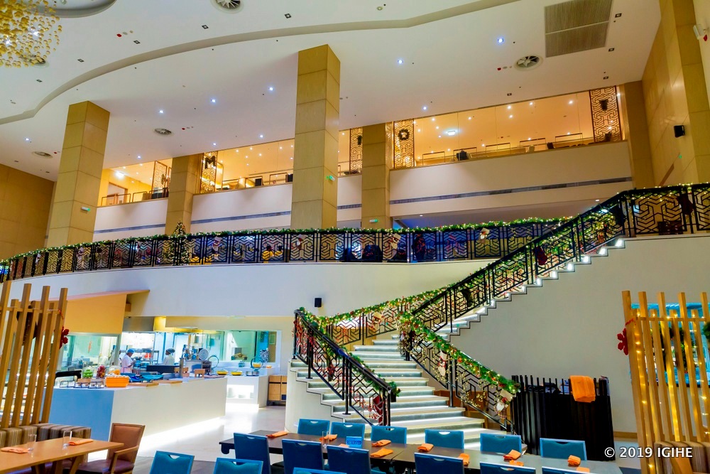 Restaurant ya Marriot yarimbishijwe bijyanye na Noheli