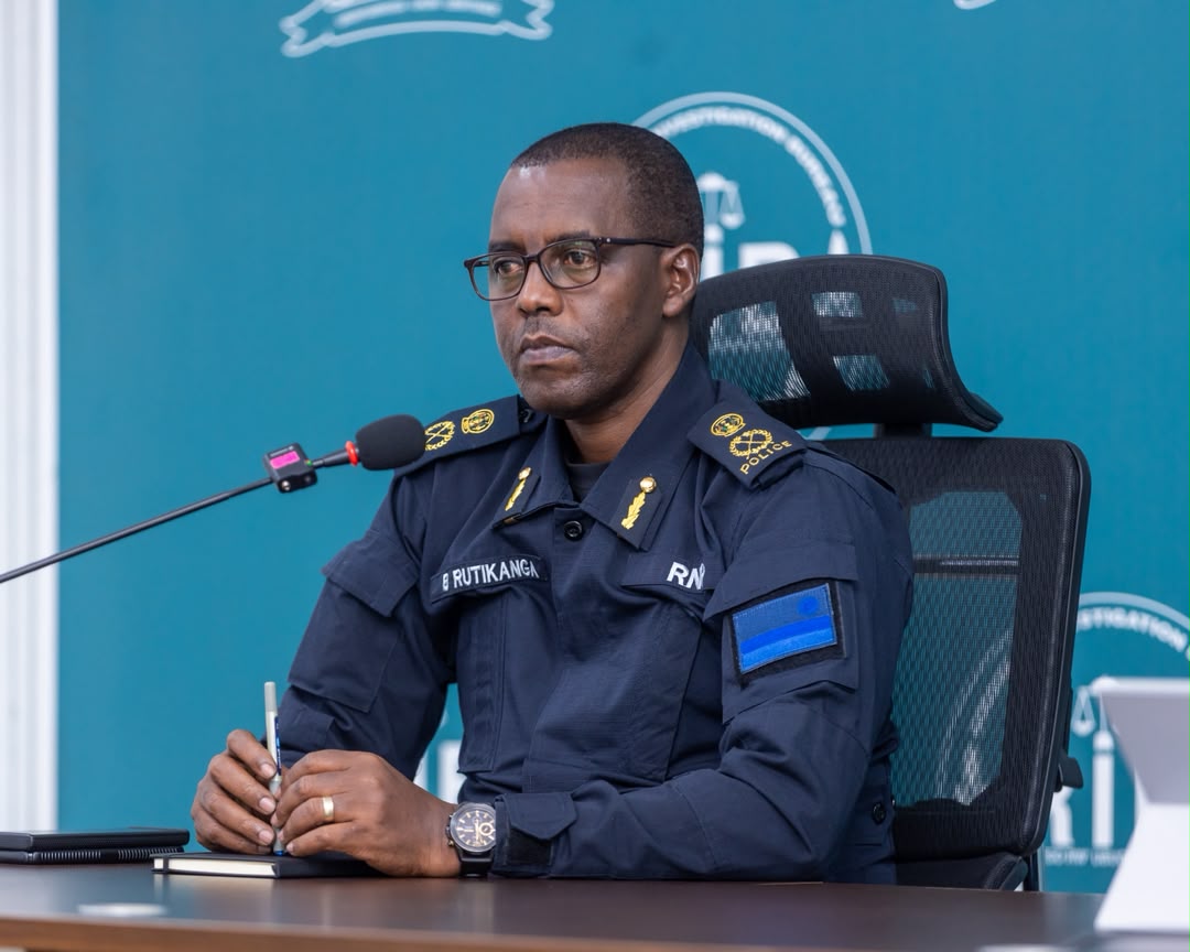 ACP Boniface Rutikanga yaburiye abajya mu bitaramo bashaka kubyina bambaye ubusa ko bakwiye kujya kubikorera ahandi
