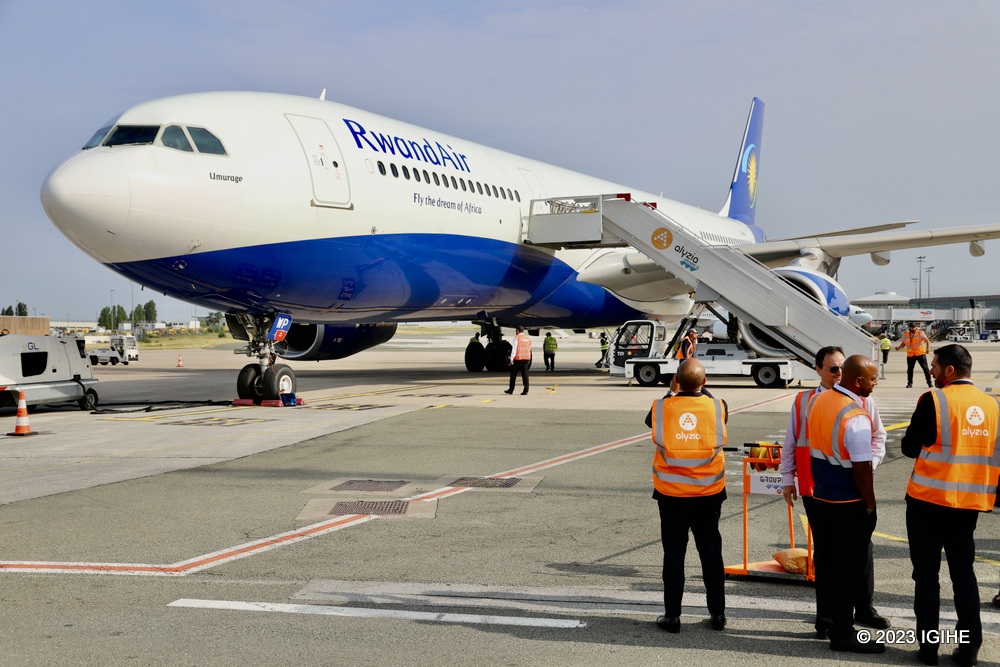 Aya masezerano azazanira inyungu RwandAir isanzwe ijya mu byerekezo birimo Paris