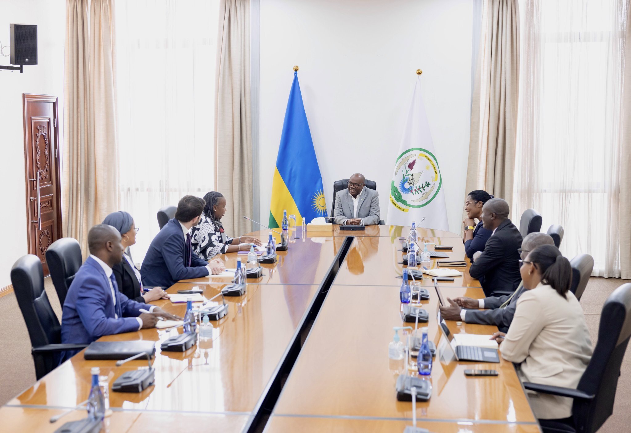 Impande zombi zanagarutse ku guteza imbere umurimo mu Rwanda