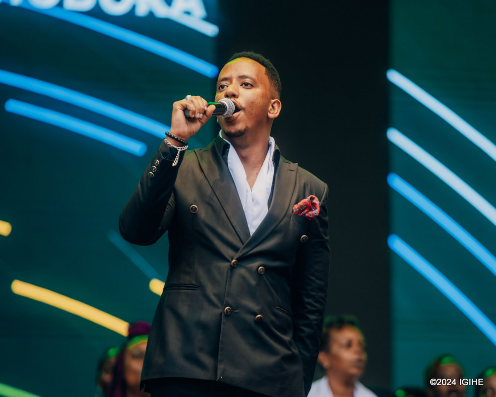 Umuhanzi Christian Irimbere aririmba