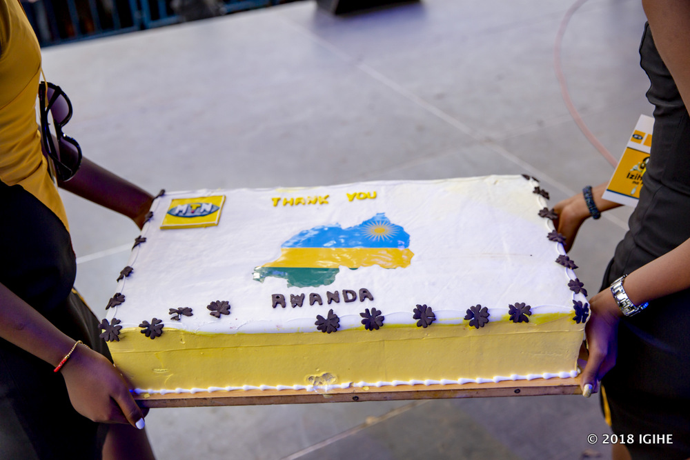 Muri ibi birori hakaswe umutsima w'isabukuru y'imyaka 20 MTN imaze mu Rwanda