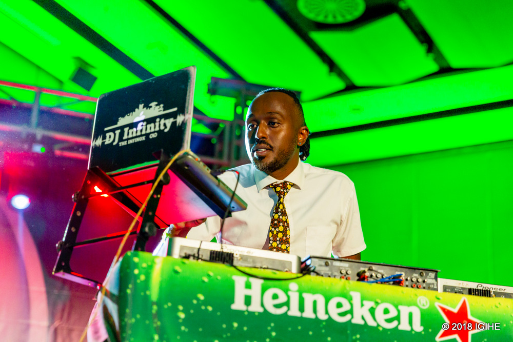 DJ Infinity ni we wavangavangaga umuziki