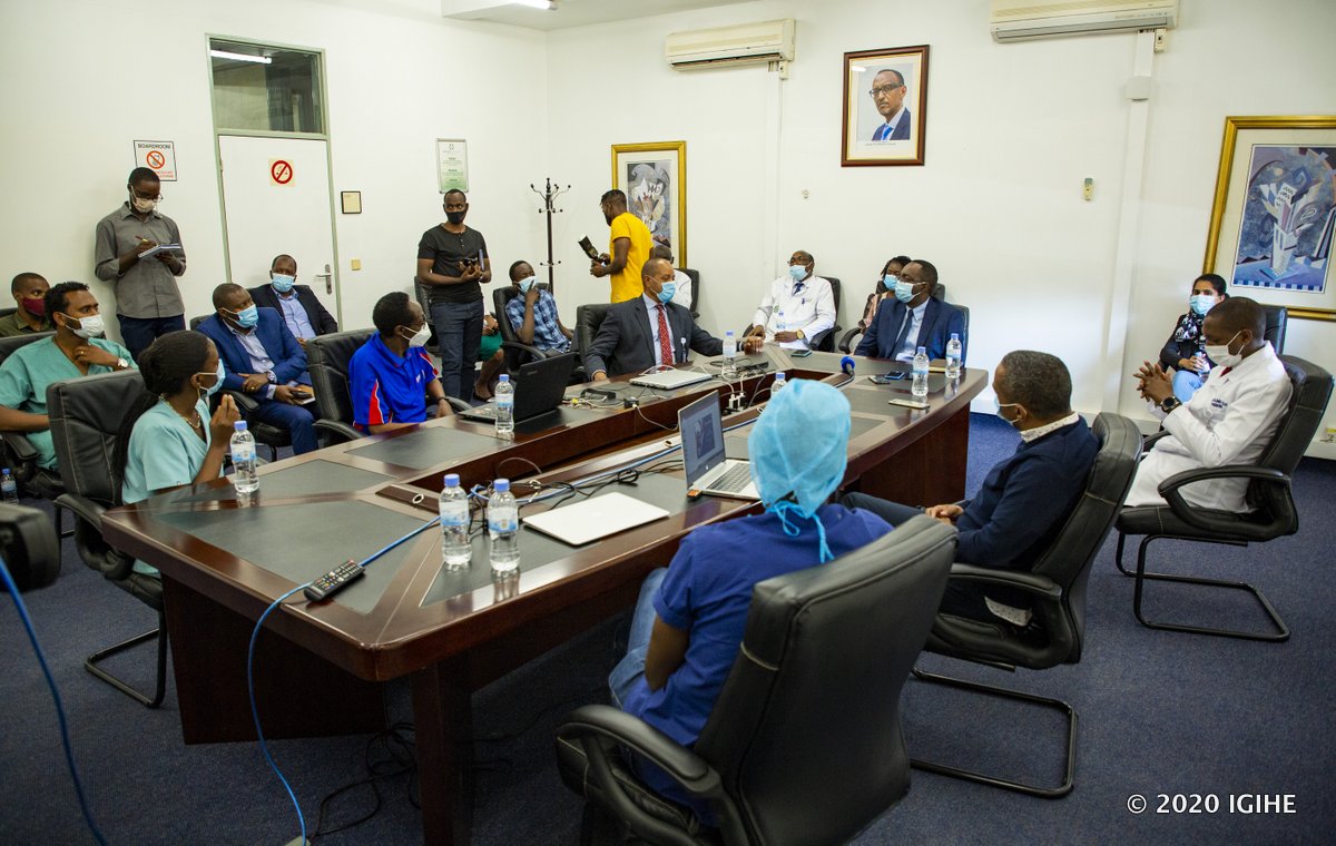 Umuhango wo gutangiza iri koranabuhanga witabiriwe n'abantu batandukanye