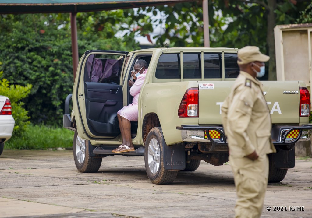 Ubwo bageraga ku Rukiko rw'Ikirenga bari kuva mu modoka