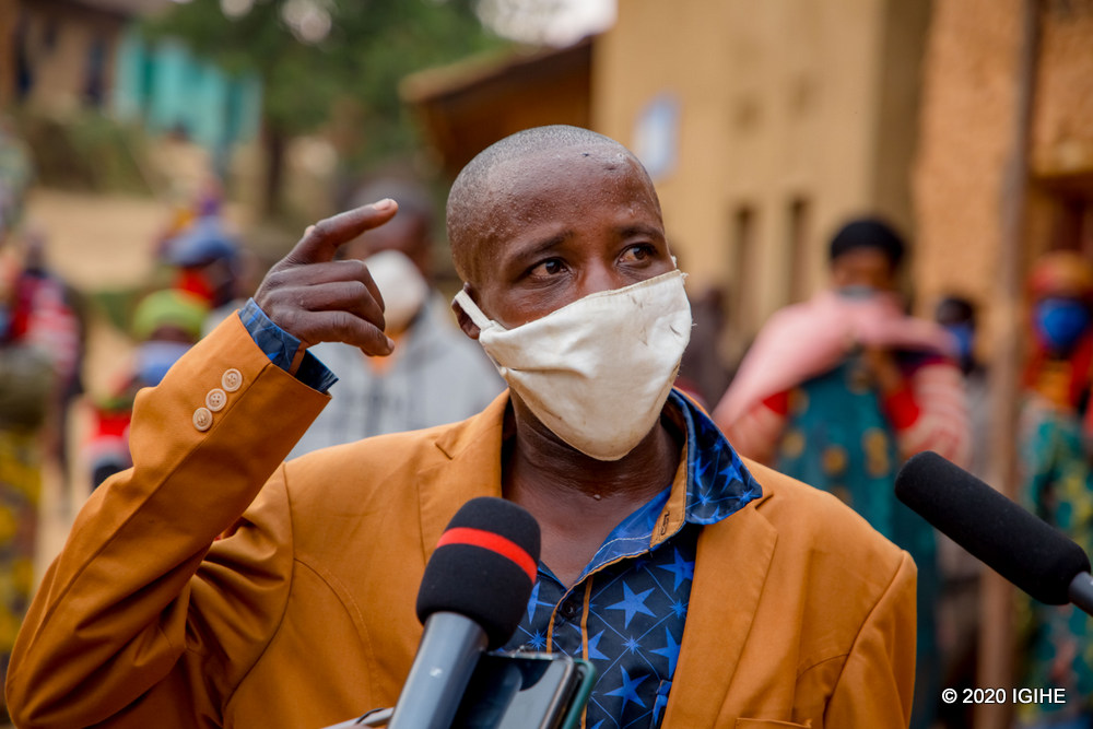 Ntakirende Ntirandekura w’imyaka 36 y’amavuko yarokotse amasasu ane yarashwe n’inyeshyamba za FLN, ubwo yageragezaga guhangana na zo zigiye kumwibira inka