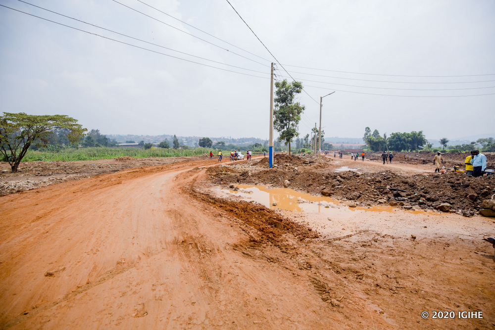 Mu minsi ishize, imirimo yadindijwe n'imvura nyinshi yaguye mu bice bitandukanye bya Kigali