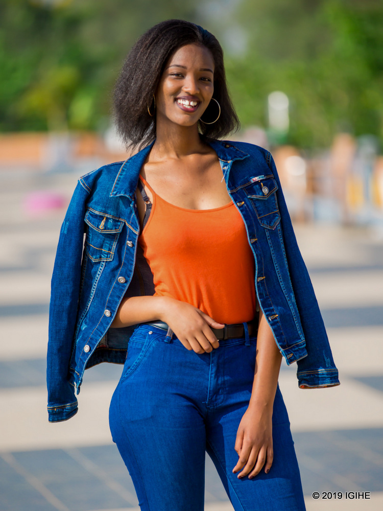 Higiro Joally yabaye umukobwa wa mbere usezerewe muri Miss Rwanda ya 2019