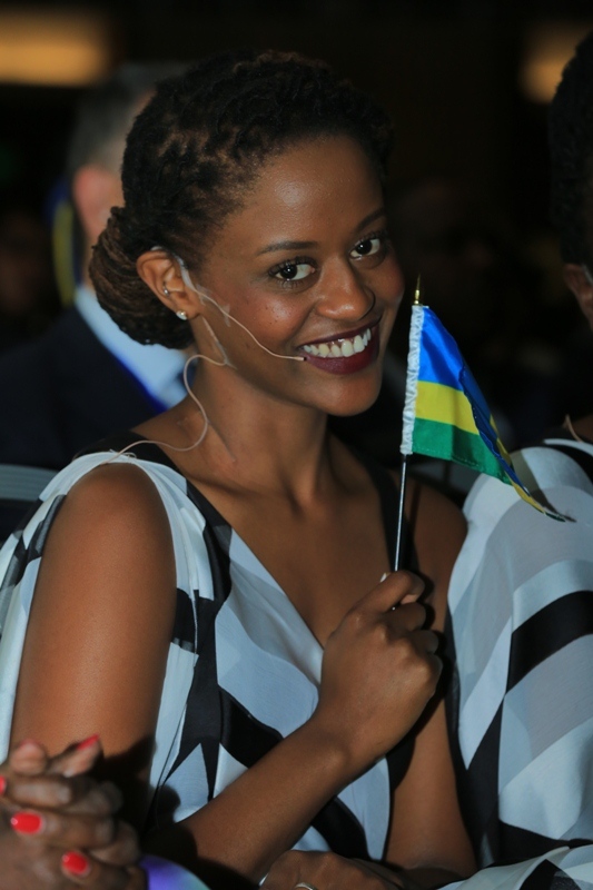 Angel Uwamahoro, umuhanzi w'imivugo mu bitabiriye Rwanda Cultural Day