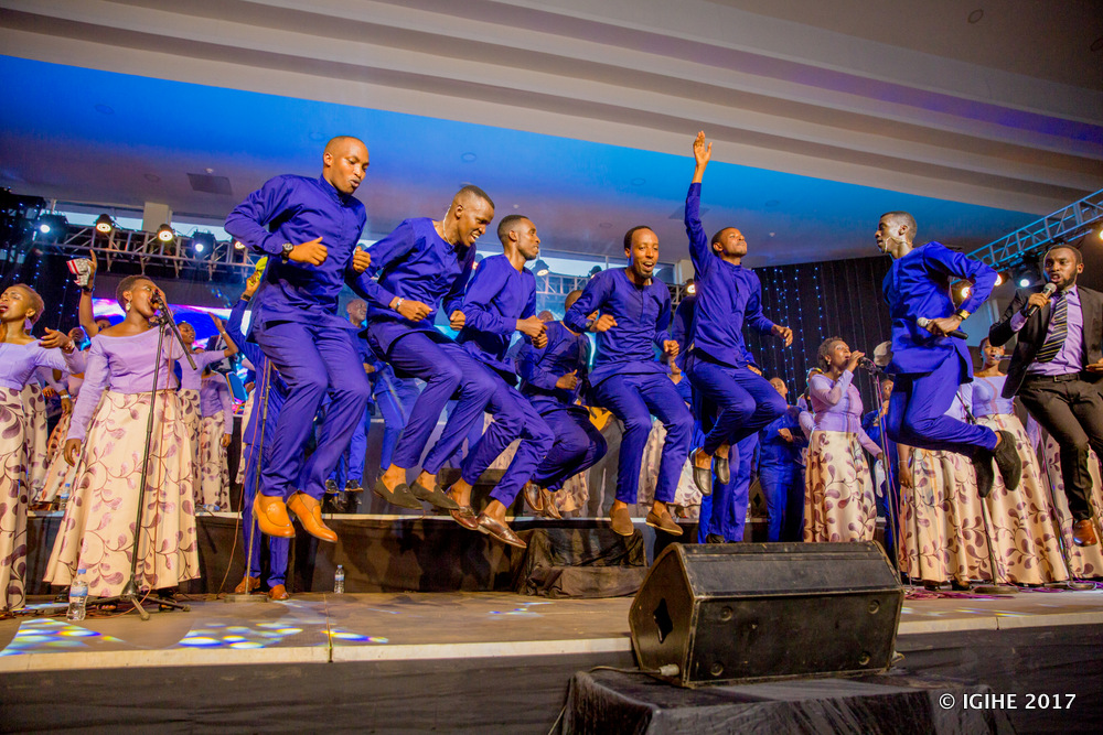 Alarm Ministries iri mu matsinda akunzwe cyane mu muziki uhimbaza Imana mu Rwanda