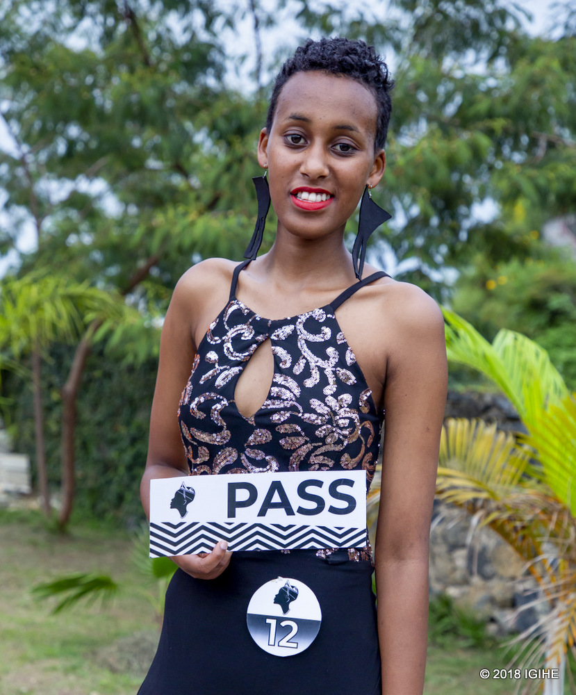 Uwase Aisha yagaragaje ibyishimo bikomeye nyuma yo gukomeza mu irushanwa