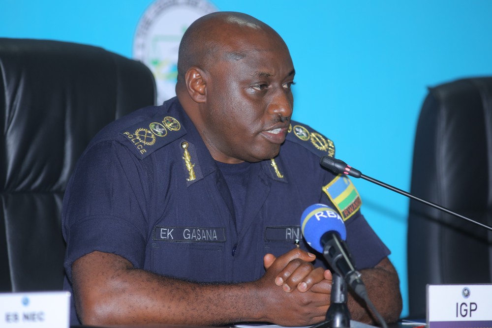 Umuyobozi Mukuru wa Polisi y'u Rwanda, IGP Emmanuel Gasana yavuze ko abashaka kuzahungabanya umutekano mu gihe cy'amatora bazaburizwamo